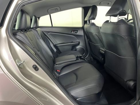 Used 2017 Toyota Prius Prime Premium image 15