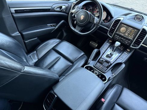 Used 2012 Porsche Cayenne S image 26