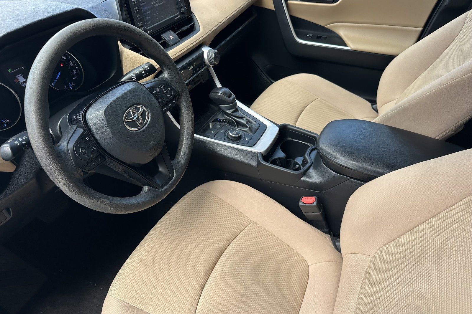 Certified 2021 Toyota RAV4 LE AWD/4WD image 9
