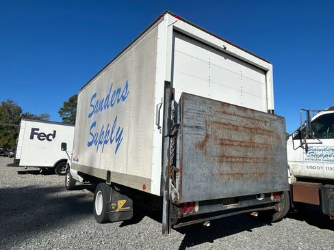 Used 2002 Ford E-350 and Econoline 350 Super Duty image 7