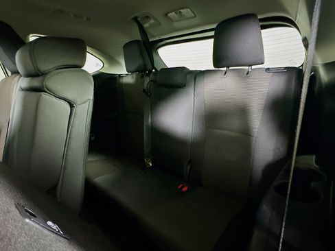 Used 2022 Toyota Highlander LE image 28