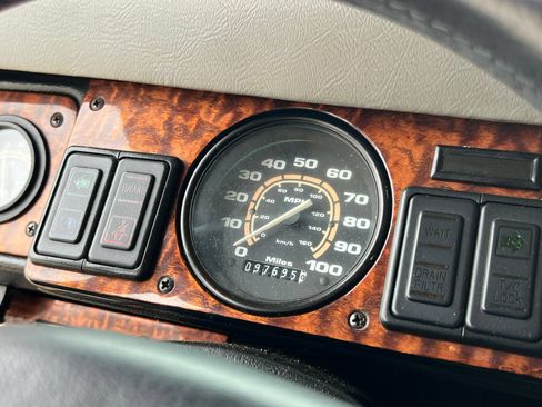 Used 1997 HUMMER H1 4-Door Hard Top AWD/4WD image 45