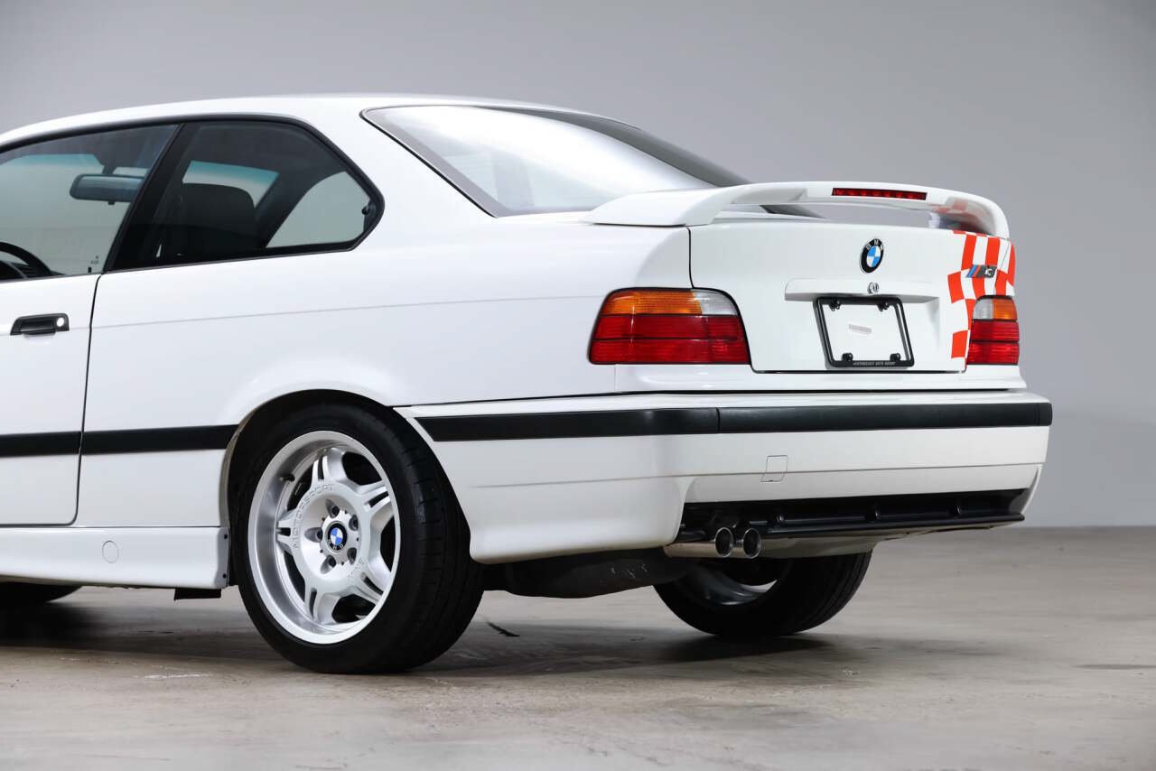 Used 1995 BMW M3 Coupe RWD image 17