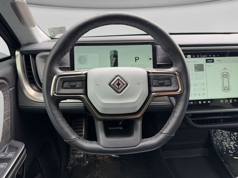 Used 2023 Rivian R1S Adventure AWD/4WD image 5