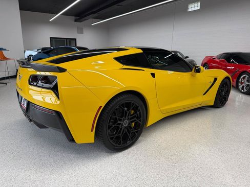 Used 2014 Chevrolet Corvette Stingray Coupe RWD image 16