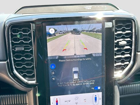 New 2026 Ford Ranger XLT w/ Trailer Tow Package RWD image 9