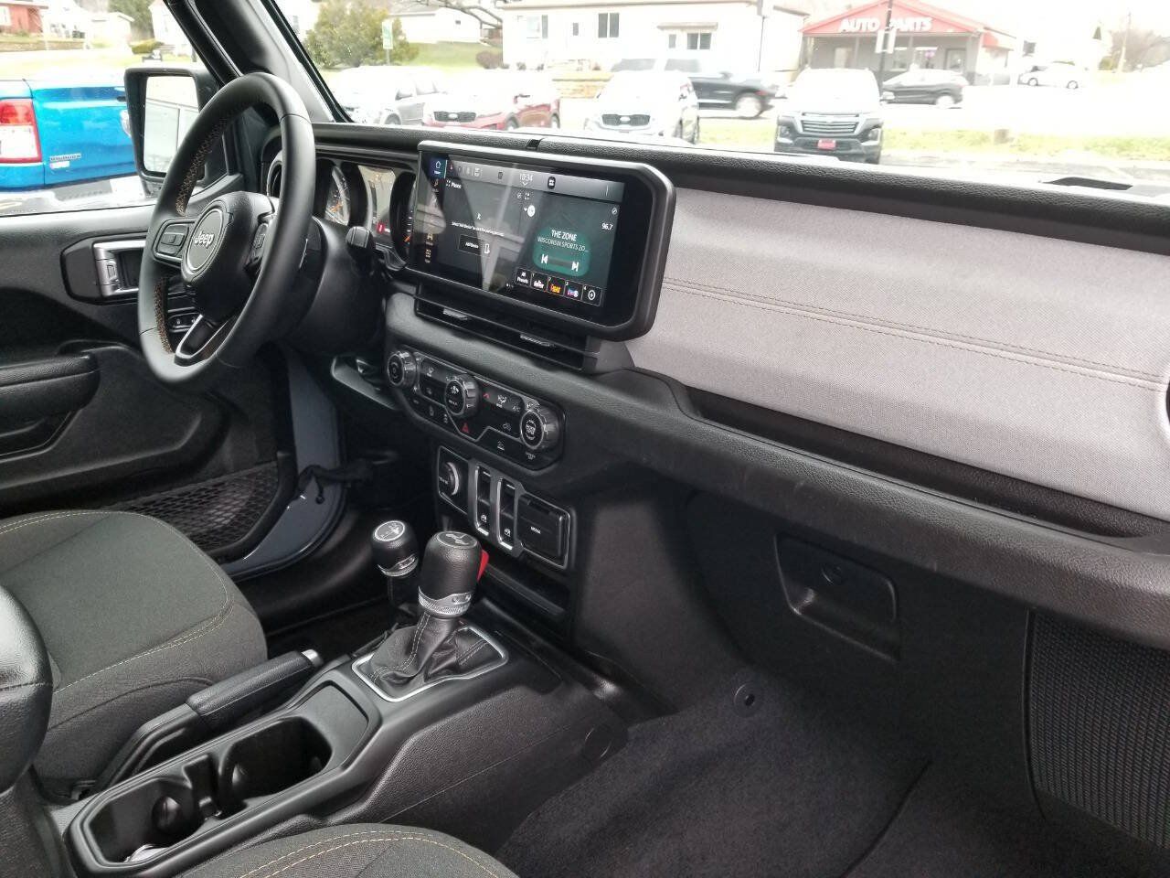 Used 2024 Jeep Wrangler Sport AWD/4WD image 11
