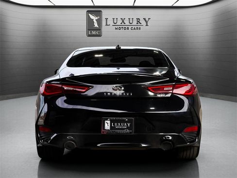Used 2019 INFINITI Q60 3.0t Luxe w/ Essential Package image 5