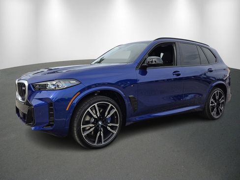 New 2026 BMW X5 M60i image 3