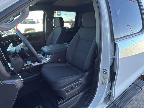 New 2026 GMC Sierra 1500 Elevation image 12