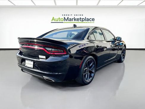 Used 2023 Dodge Charger SXT w/ Blacktop Package image 6