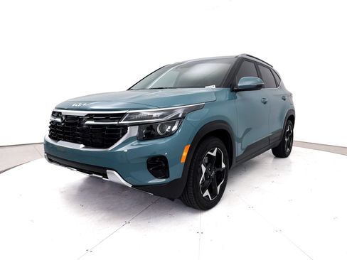 Certified 2024 Kia Seltos EX FWD image 14