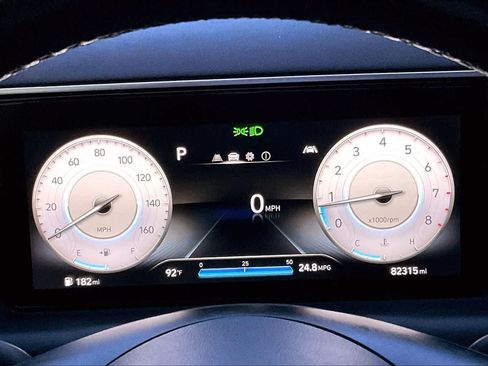 Used 2022 Hyundai Tucson SEL w/ Convenience + Premium Package FWD image 15