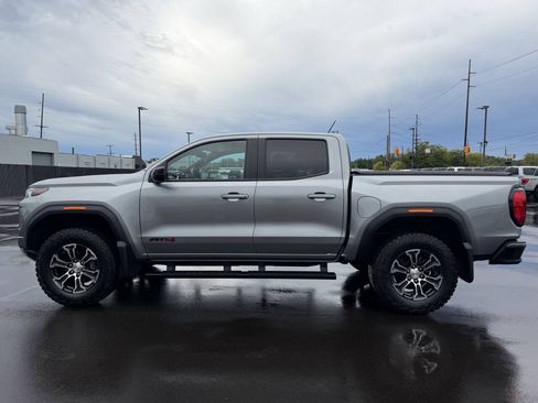 Used 2024 GMC Canyon AT4 w/ AT4 Premium Package AWD/4WD image 5