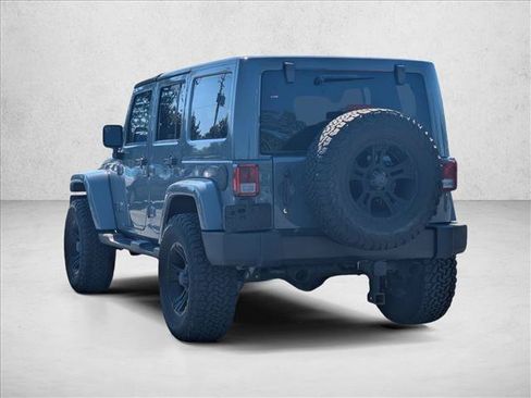 Used 2015 Jeep Wrangler Unlimited Sahara AWD/4WD image 7