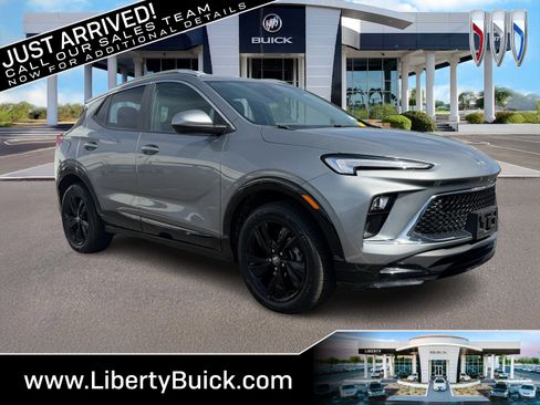 Used 2024 Buick Encore GX Sport Touring image 1