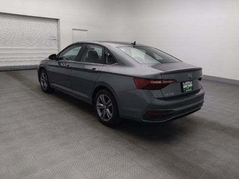 Used 2023 Volkswagen Jetta SE FWD image 3