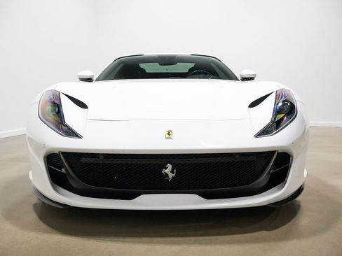 Used 2022 Ferrari 812 GTS RWD image 25