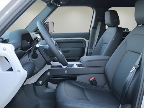 New 2026 Land Rover Defender 110 X-Dynamic SE AWD/4WD image 9
