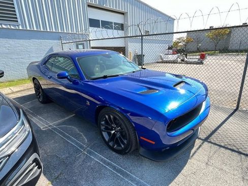 Used 2021 Dodge Challenger R/T Scat Pack w/ Scat Pack Stripe image 2