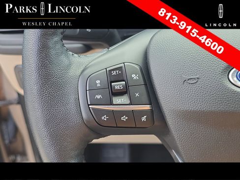 Used 2020 Ford Escape Titanium FWD image 29