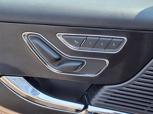 Certified 2022 Lincoln Corsair Reserve w/ Equipment Group 201A image 13