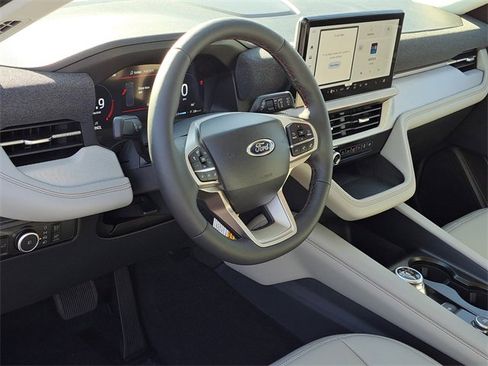 New 2026 Ford Explorer Active image 10