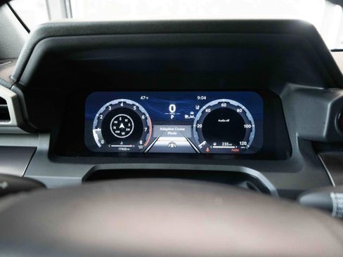 Used 2025 Toyota Tacoma TRD Off-Road image 16