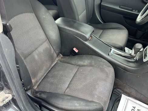 Used 2011 Chevrolet Malibu LT FWD image 29