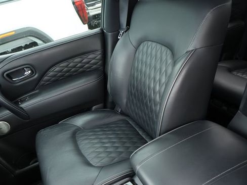 Used 2023 INFINITI QX80 Sensory w/ All-Season Package AWD/4WD image 27