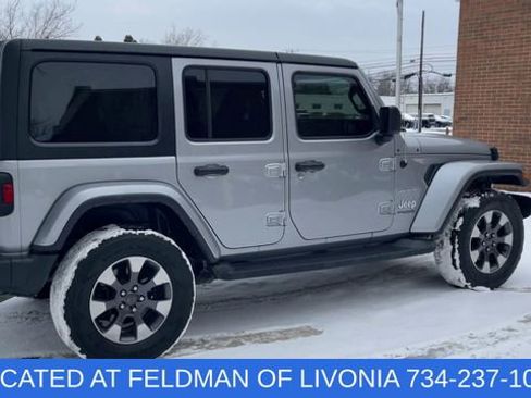 Used 2018 Jeep Wrangler Unlimited Sahara image 8