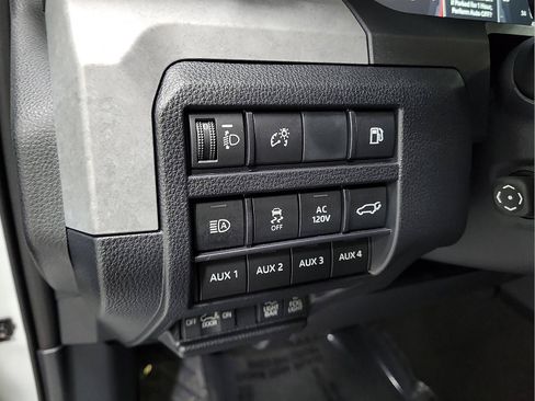 Certified 2025 Toyota 4Runner Trailhunter AWD/4WD image 13