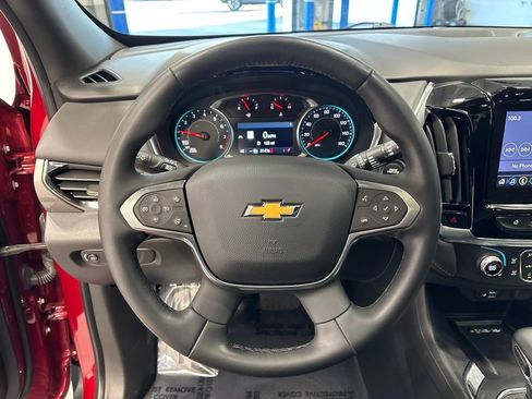 Used 2023 Chevrolet Traverse LT AWD/4WD image 14