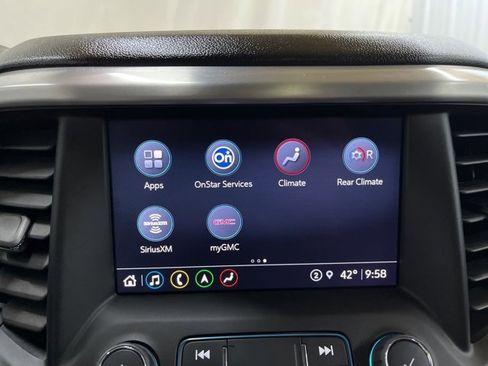 Used 2023 GMC Acadia SLT w/ Preferred Package image 51