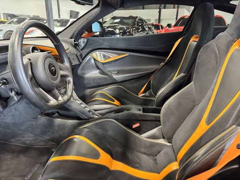 Used 2019 McLaren 720S image 24