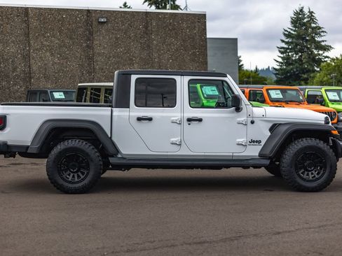 Used 2020 Jeep Gladiator Sport w/ Quick Order Package 24S AWD/4WD image 7