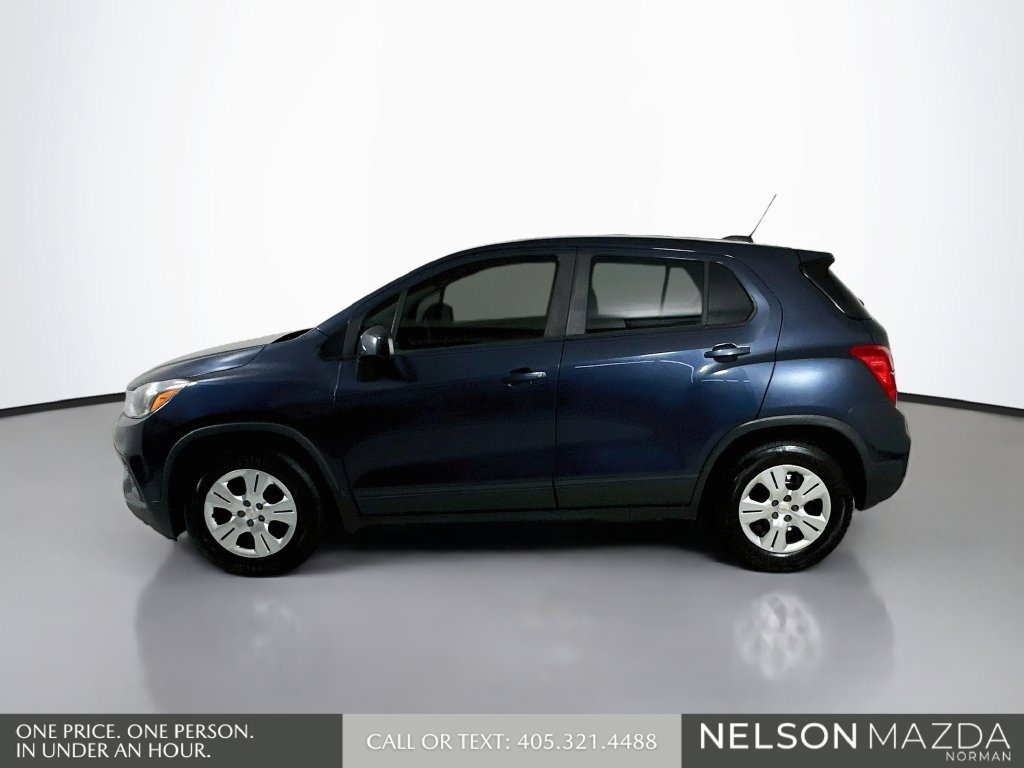 Used 2018 Chevrolet Trax LS w/ Fleet Convenience Package FWD image 9