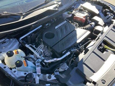 Used 2025 Nissan Rogue SV image 42