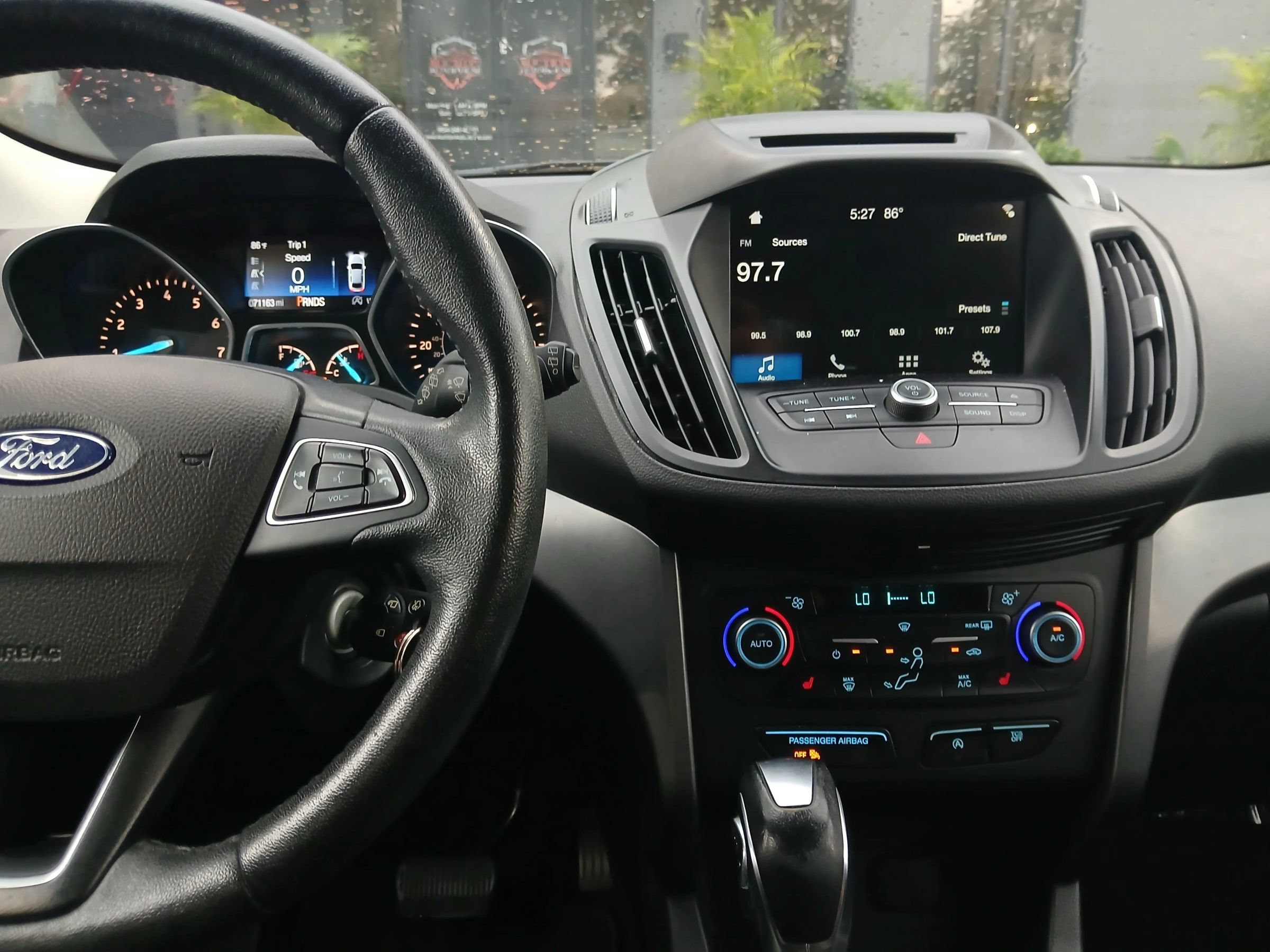 Used 2018 Ford Escape SEL FWD image 11