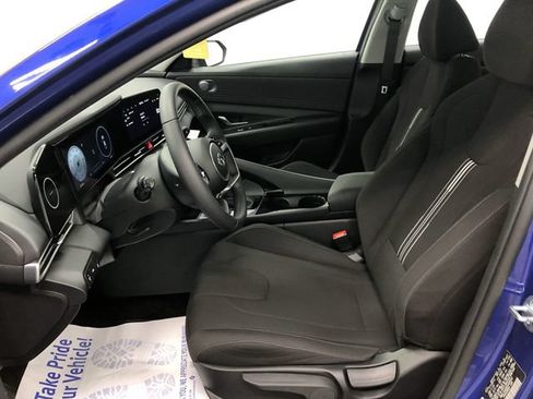 Used 2023 Hyundai Elantra SEL w/ Convenience Package FWD image 19
