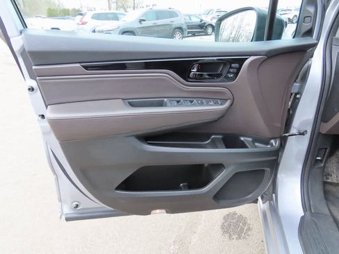 Certified 2022 Honda Odyssey Touring image 18