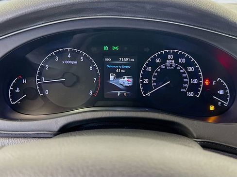 Used 2014 Hyundai Genesis 5.0 R-Spec image 16