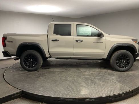New 2026 Chevrolet Colorado Trail Boss AWD/4WD image 8