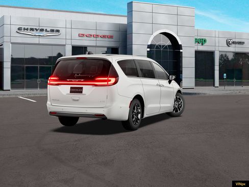 New 2027 Chrysler Pacifica Select w/ Family Tech Group AWD/4WD image 7