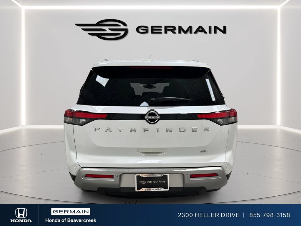 Used 2025 Nissan Pathfinder SL FWD image 7