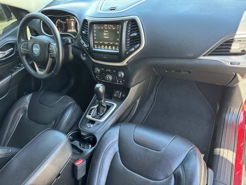 Used 2017 Jeep Cherokee Limited w/ Luxury Group image 30