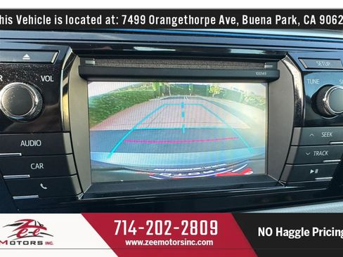 Used 2015 Toyota Corolla LE FWD image 38