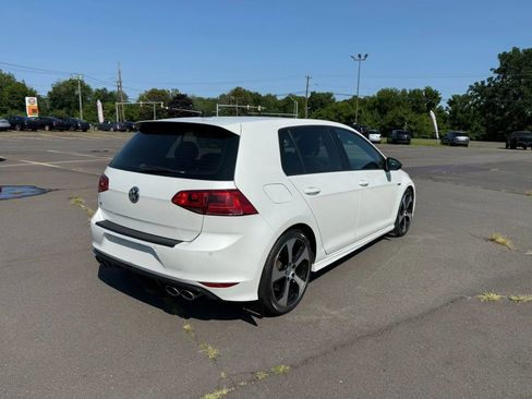Used 2017 Volkswagen Golf R 4-Door image 4