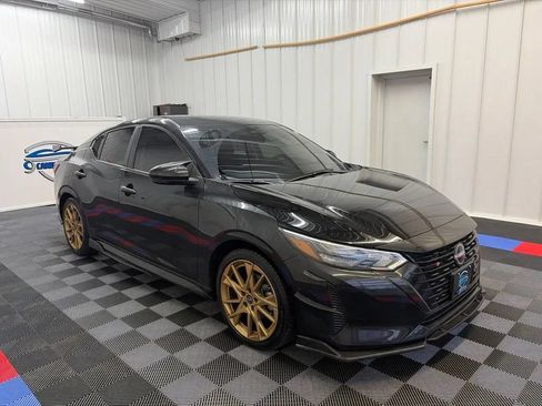 Used 2024 Nissan Sentra SR FWD image 3
