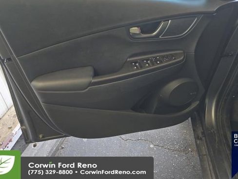 Used 2019 Hyundai Kona Ultimate image 11